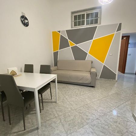 Newhouse Class Бари Екстериор снимка